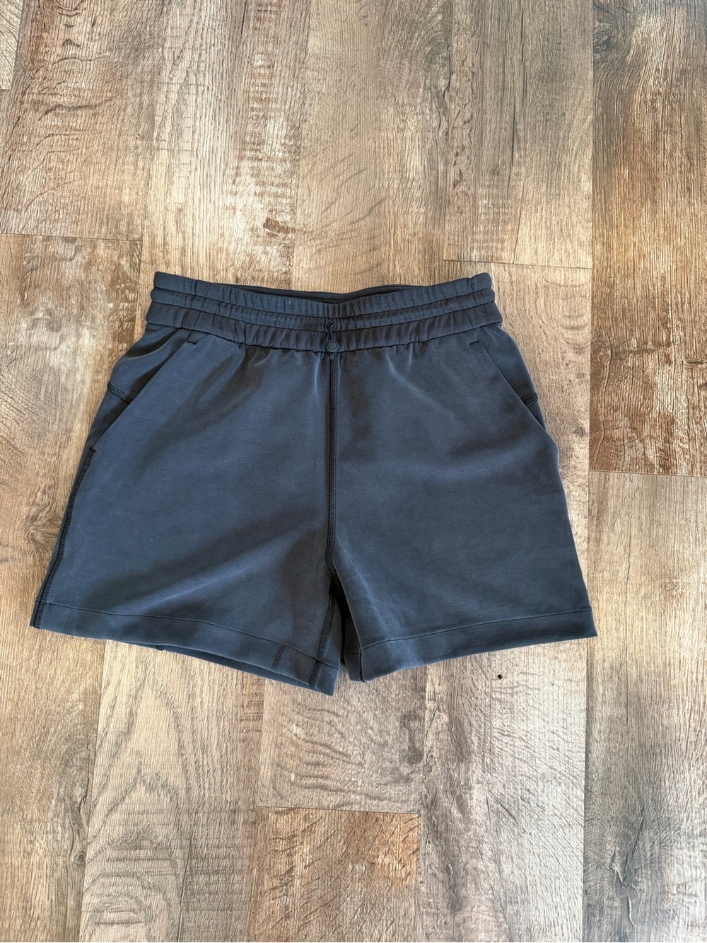 lululemon athletica Women's Charcoal Softstream Shorts